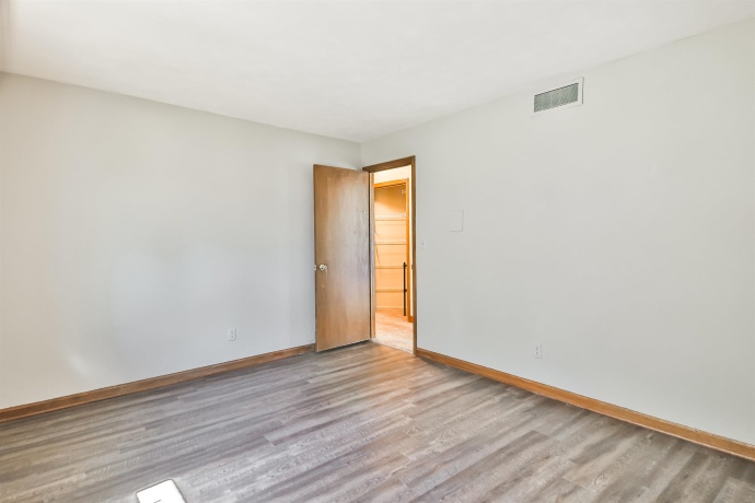 9525 BRENDA, ROSCOE, Illinois 61073, 4 Bedrooms Bedrooms, ,3 BathroomsBathrooms,House,For Sale,BRENDA,202505395