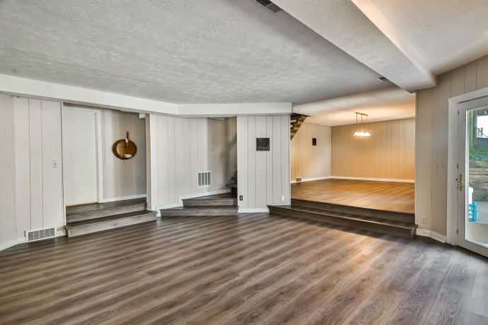 9525 BRENDA, ROSCOE, Illinois 61073, 4 Bedrooms Bedrooms, ,3 BathroomsBathrooms,House,For Sale,BRENDA,202505395