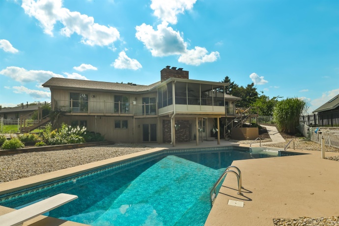 9525 BRENDA, ROSCOE, Illinois 61073, 4 Bedrooms Bedrooms, ,3 BathroomsBathrooms,House,For Sale,BRENDA,202505395