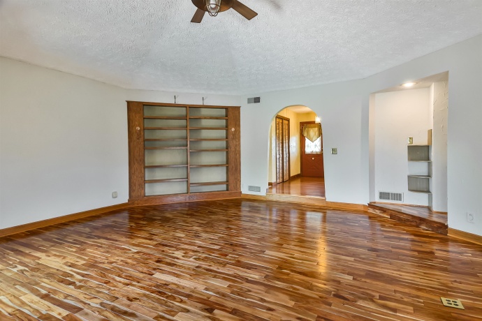 9525 BRENDA, ROSCOE, Illinois 61073, 4 Bedrooms Bedrooms, ,3 BathroomsBathrooms,House,For Sale,BRENDA,202505395