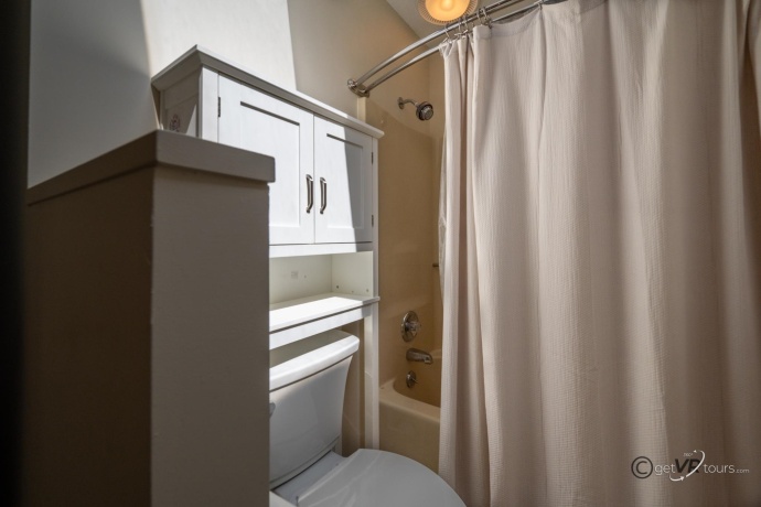 106 Walnut Hill, GALENA, Illinois 61036, 1 Bedroom Bedrooms, ,2 BathroomsBathrooms,Condominium,For Sale,Walnut Hill,202505404