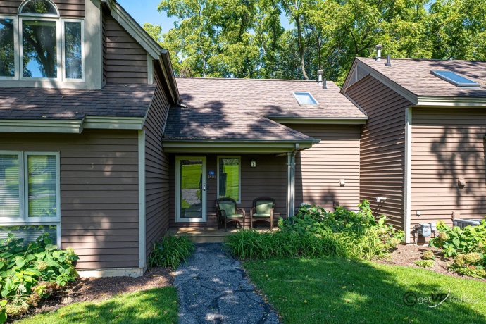 106 Walnut Hill, GALENA, Illinois 61036, 1 Bedroom Bedrooms, ,2 BathroomsBathrooms,Condominium,For Sale,Walnut Hill,202505404