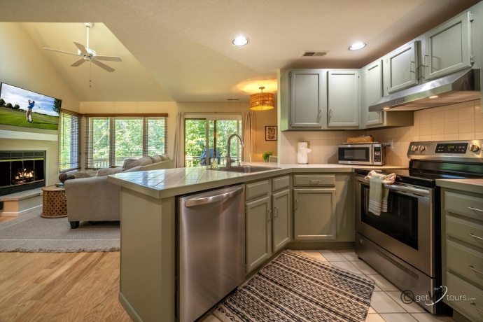 106 Walnut Hill, GALENA, Illinois 61036, 1 Bedroom Bedrooms, ,2 BathroomsBathrooms,Condominium,For Sale,Walnut Hill,202505404