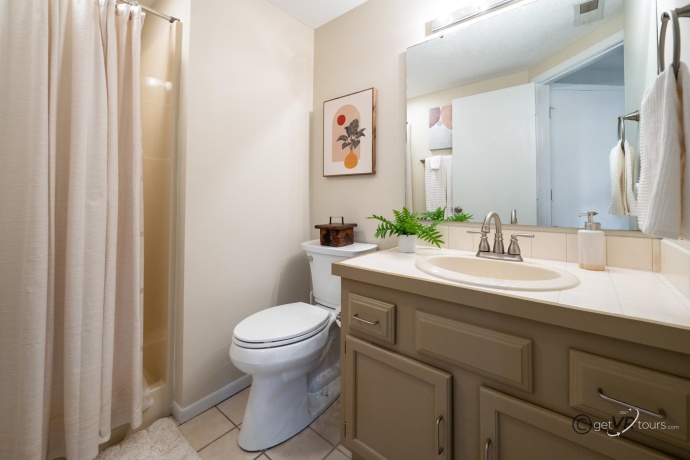 106 Walnut Hill, GALENA, Illinois 61036, 1 Bedroom Bedrooms, ,2 BathroomsBathrooms,Condominium,For Sale,Walnut Hill,202505404