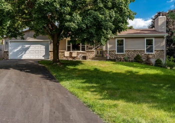 3815 CASS, ROCKFORD, Illinois 61114, 3 Bedrooms Bedrooms, ,2 BathroomsBathrooms,House,For Sale,CASS,202505425