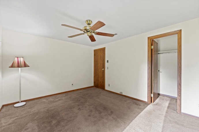 1005 Autumn, LAKE SUMMERSET, Illinois 61019, 3 Bedrooms Bedrooms, ,3 BathroomsBathrooms,House,For Sale,Autumn,202505450