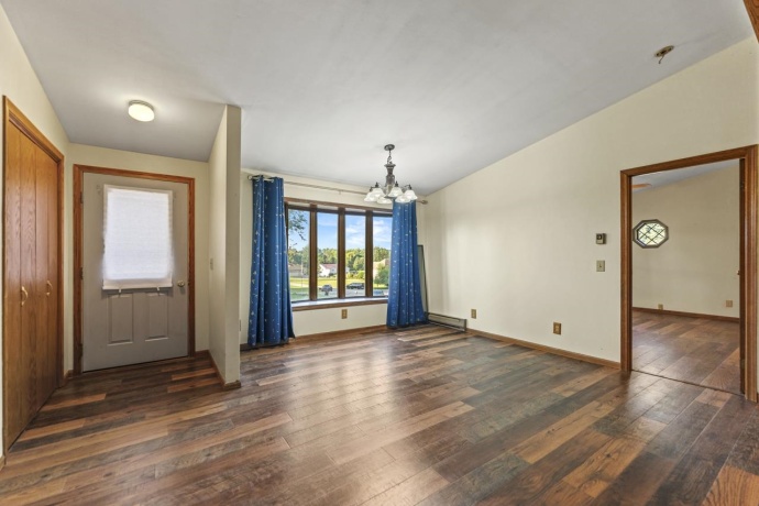 1005 Autumn, LAKE SUMMERSET, Illinois 61019, 3 Bedrooms Bedrooms, ,3 BathroomsBathrooms,House,For Sale,Autumn,202505450