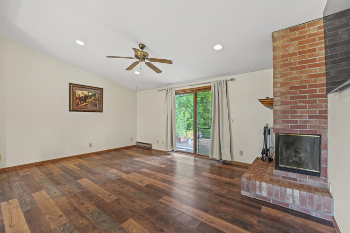 1005 Autumn, LAKE SUMMERSET, Illinois 61019, 3 Bedrooms Bedrooms, ,3 BathroomsBathrooms,House,For Sale,Autumn,202505450