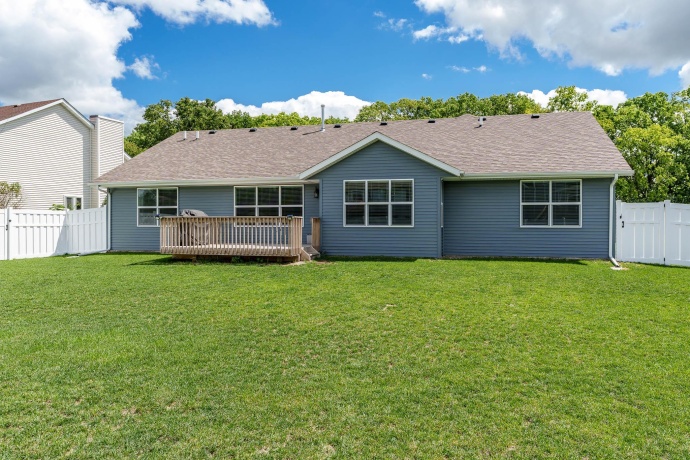 779 Boz, BELVIDERE, Illinois 61008, 4 Bedrooms Bedrooms, ,3 BathroomsBathrooms,House,For Sale,Boz,202505451