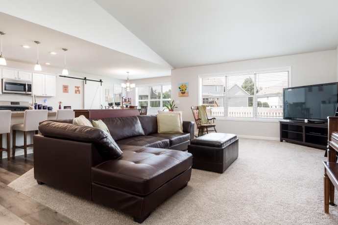 779 Boz, BELVIDERE, Illinois 61008, 4 Bedrooms Bedrooms, ,3 BathroomsBathrooms,House,For Sale,Boz,202505451