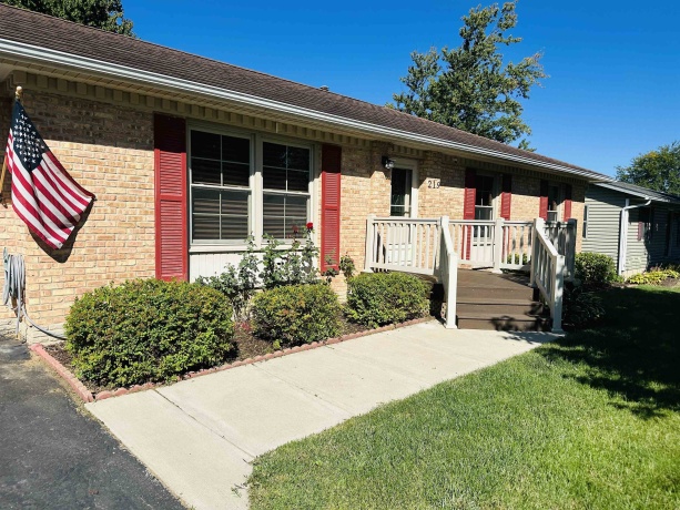 219 Palm, LENA, Illinois 61048, 3 Bedrooms Bedrooms, ,2 BathroomsBathrooms,House,For Sale,Palm,202505472