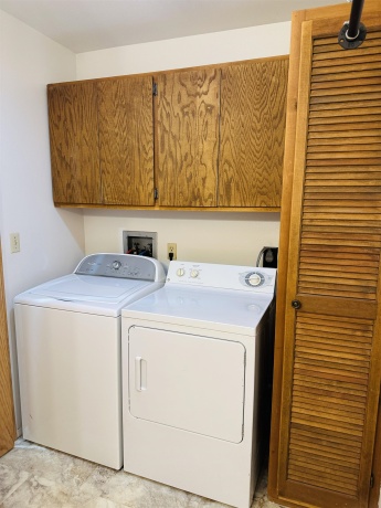 219 Palm, LENA, Illinois 61048, 3 Bedrooms Bedrooms, ,2 BathroomsBathrooms,House,For Sale,Palm,202505472