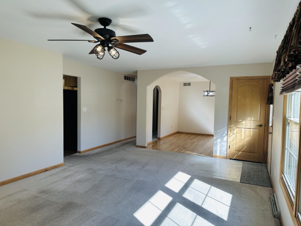 219 Palm, LENA, Illinois 61048, 3 Bedrooms Bedrooms, ,2 BathroomsBathrooms,House,For Sale,Palm,202505473