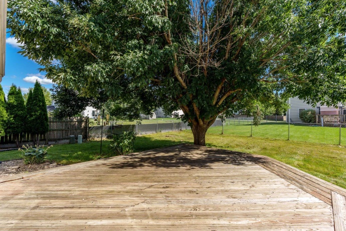 1996 Broadmoor, ROCKTON, Illinois 61072, 3 Bedrooms Bedrooms, ,2 BathroomsBathrooms,House,For Sale,Broadmoor,202505489