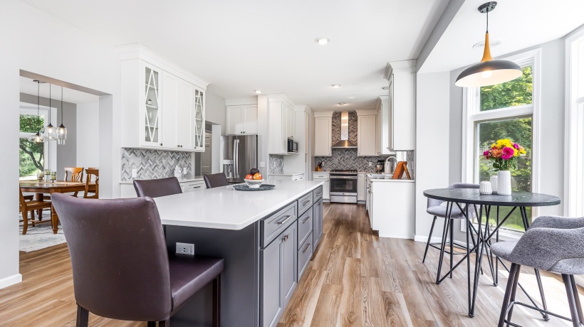 11325 Golf View, GALENA, Illinois 61036, 5 Bedrooms Bedrooms, ,4 BathroomsBathrooms,House,For Sale,Golf View,202505494