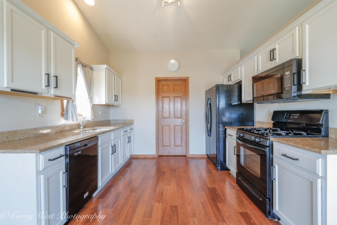 8453 Crooked Bend, MACHESNEY PARK, Illinois 61115, 3 Bedrooms Bedrooms, ,2 BathroomsBathrooms,House,For Sale,Crooked Bend,202505501