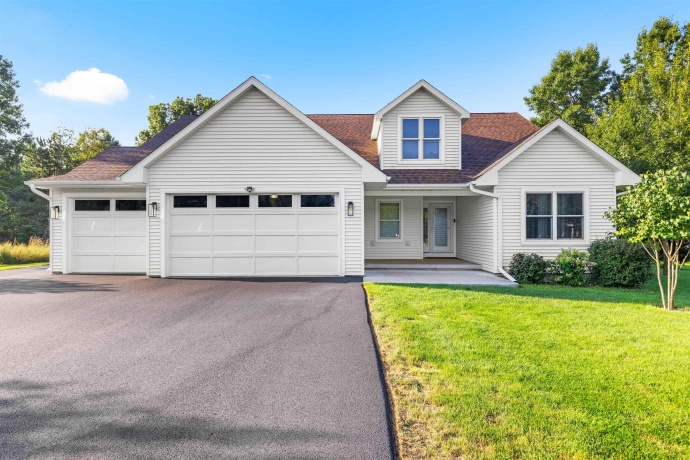 113 Taylor, THOMSON, Illinois 61285, 3 Bedrooms Bedrooms, ,2 BathroomsBathrooms,House,For Sale,Taylor,202505511