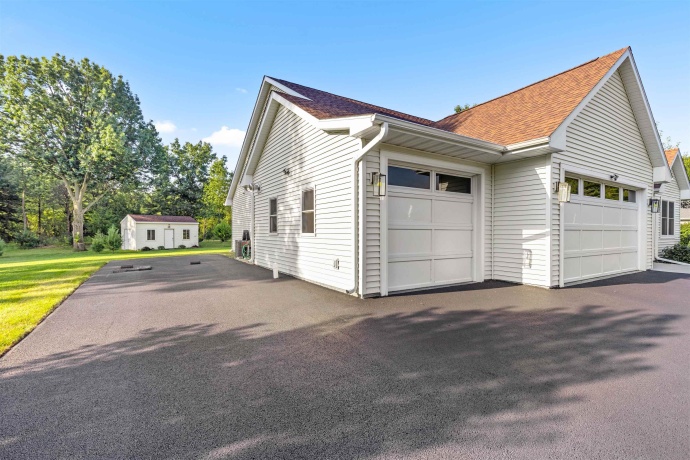 113 Taylor, THOMSON, Illinois 61285, 3 Bedrooms Bedrooms, ,2 BathroomsBathrooms,House,For Sale,Taylor,202505511