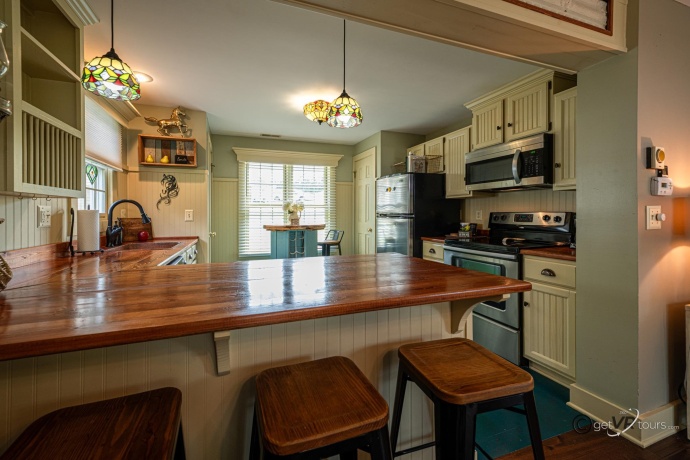 18 Settler, GALENA, Illinois 61036, 2 Bedrooms Bedrooms, ,2 BathroomsBathrooms,Condominium,For Sale,Settler,202505529