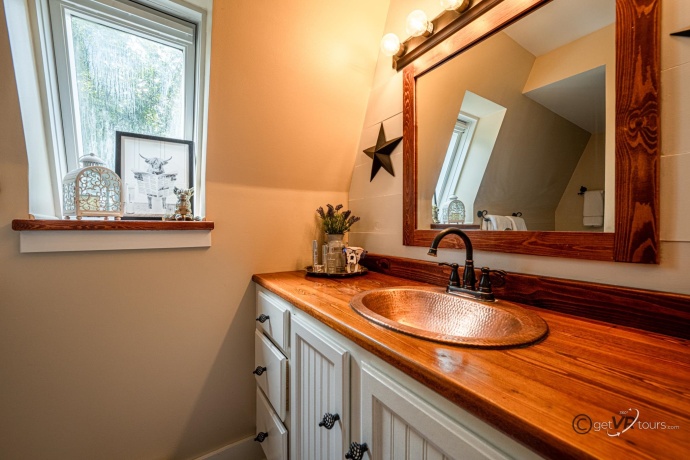 18 Settler, GALENA, Illinois 61036, 2 Bedrooms Bedrooms, ,2 BathroomsBathrooms,Condominium,For Sale,Settler,202505529