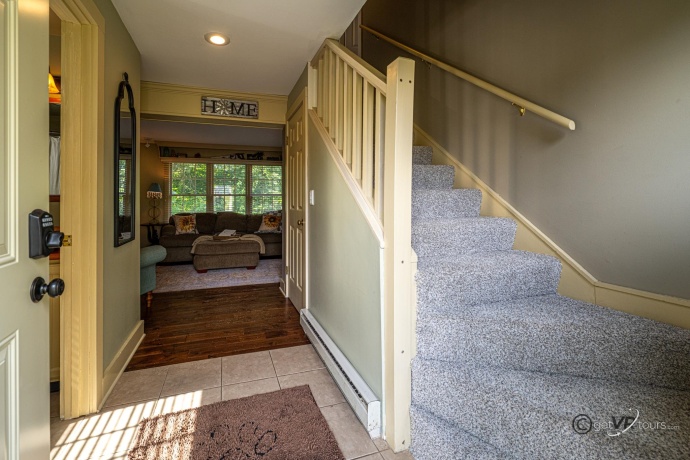 18 Settler, GALENA, Illinois 61036, 2 Bedrooms Bedrooms, ,2 BathroomsBathrooms,Condominium,For Sale,Settler,202505529