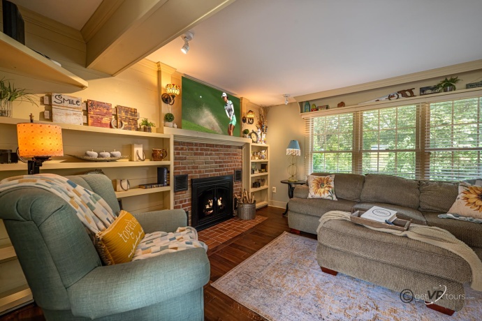 18 Settler, GALENA, Illinois 61036, 2 Bedrooms Bedrooms, ,2 BathroomsBathrooms,Condominium,For Sale,Settler,202505529