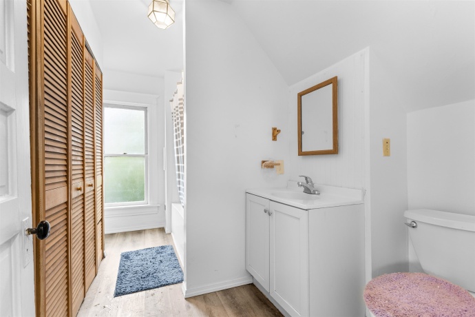 1339 Crosby, ROCKFORD, Illinois 61107, 2 Bedrooms Bedrooms, ,1 BathroomBathrooms,House,For Sale,Crosby,202505542