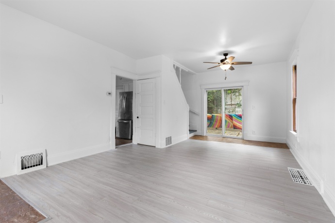 1339 Crosby, ROCKFORD, Illinois 61107, 2 Bedrooms Bedrooms, ,1 BathroomBathrooms,House,For Sale,Crosby,202505542