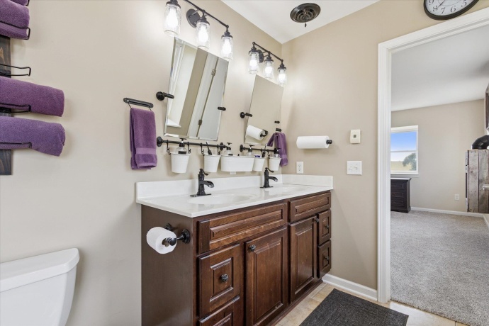 8548 Edwardsville, GERMAN VALLEY, Illinois 61039, 4 Bedrooms Bedrooms, ,3 BathroomsBathrooms,House,For Sale,Edwardsville,202505551