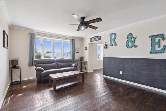 8548 Edwardsville, GERMAN VALLEY, Illinois 61039, 4 Bedrooms Bedrooms, ,3 BathroomsBathrooms,House,For Sale,Edwardsville,202505551