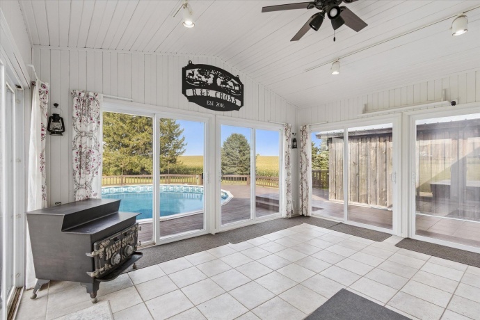 8548 Edwardsville, GERMAN VALLEY, Illinois 61039, 4 Bedrooms Bedrooms, ,3 BathroomsBathrooms,House,For Sale,Edwardsville,202505551