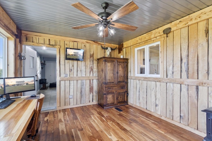 8548 Edwardsville, GERMAN VALLEY, Illinois 61039, 4 Bedrooms Bedrooms, ,3 BathroomsBathrooms,House,For Sale,Edwardsville,202505551