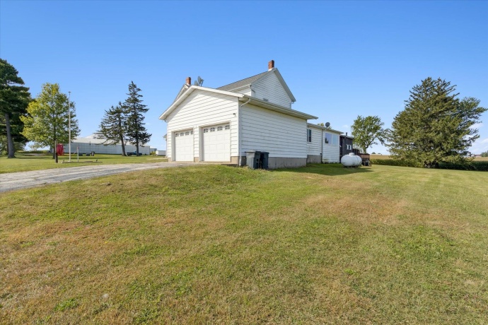 8548 Edwardsville, GERMAN VALLEY, Illinois 61039, 4 Bedrooms Bedrooms, ,3 BathroomsBathrooms,House,For Sale,Edwardsville,202505551