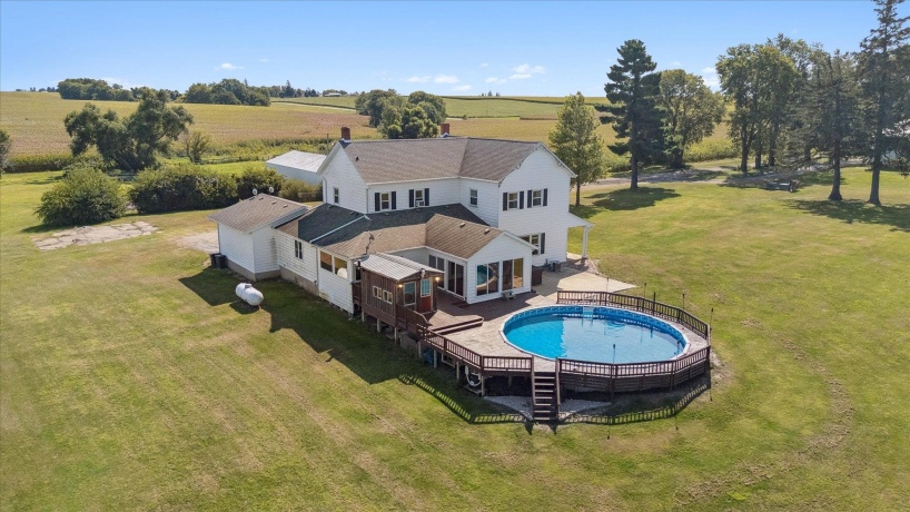 8548 Edwardsville, GERMAN VALLEY, Illinois 61039, 4 Bedrooms Bedrooms, ,3 BathroomsBathrooms,House,For Sale,Edwardsville,202505551