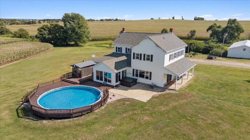 8548 Edwardsville, GERMAN VALLEY, Illinois 61039, 4 Bedrooms Bedrooms, ,3 BathroomsBathrooms,House,For Sale,Edwardsville,202505551