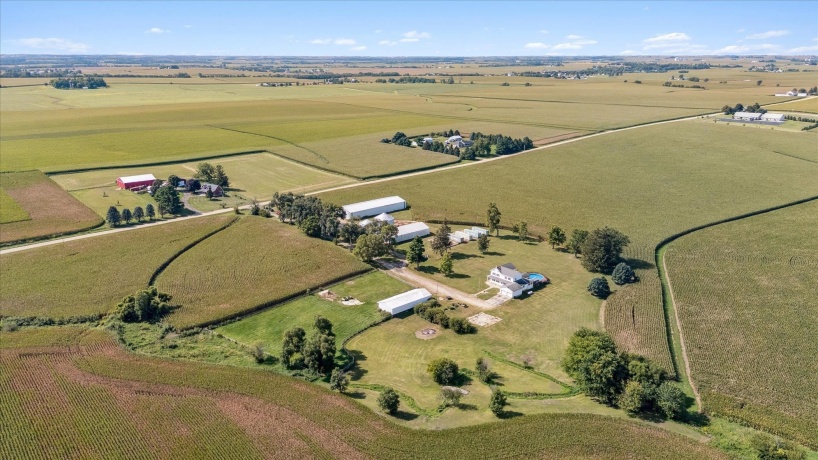 8548 Edwardsville, GERMAN VALLEY, Illinois 61039, 4 Bedrooms Bedrooms, ,3 BathroomsBathrooms,House,For Sale,Edwardsville,202505551