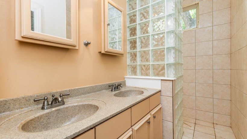 1 Waterford, GALENA, Illinois 61036, 3 Bedrooms Bedrooms, ,2 BathroomsBathrooms,House,For Sale,Waterford,202505560