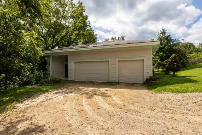 1 Waterford, GALENA, Illinois 61036, 3 Bedrooms Bedrooms, ,2 BathroomsBathrooms,House,For Sale,Waterford,202505560