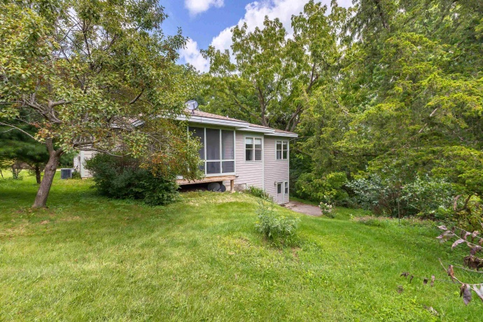 1 Waterford, GALENA, Illinois 61036, 3 Bedrooms Bedrooms, ,2 BathroomsBathrooms,House,For Sale,Waterford,202505560