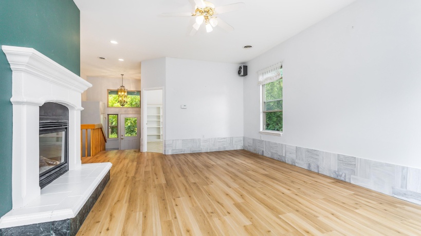 1 Waterford, GALENA, Illinois 61036, 3 Bedrooms Bedrooms, ,2 BathroomsBathrooms,House,For Sale,Waterford,202505560