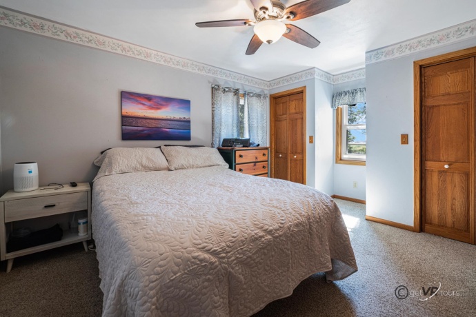 2472 Red Oak, FREEPORT, Illinois 61032, 3 Bedrooms Bedrooms, ,2 BathroomsBathrooms,House,For Sale,Red Oak,202505587