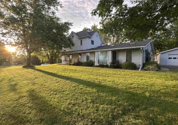 2472 Red Oak, FREEPORT, Illinois 61032, 3 Bedrooms Bedrooms, ,2 BathroomsBathrooms,House,For Sale,Red Oak,202505587