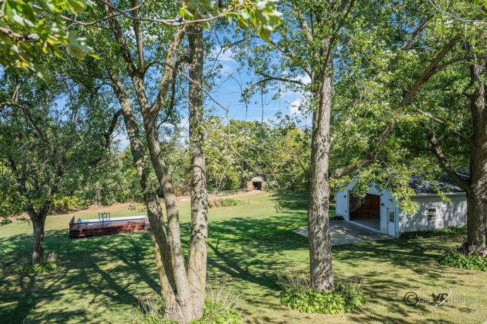 2472 Red Oak, FREEPORT, Illinois 61032, 3 Bedrooms Bedrooms, ,2 BathroomsBathrooms,House,For Sale,Red Oak,202505587