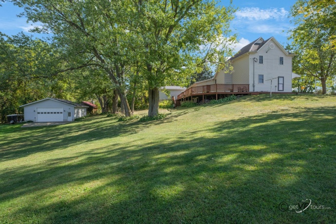 2472 Red Oak, FREEPORT, Illinois 61032, 3 Bedrooms Bedrooms, ,2 BathroomsBathrooms,House,For Sale,Red Oak,202505587