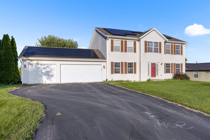 1405 Sentry, DURAND, Illinois 61024, 4 Bedrooms Bedrooms, ,2 BathroomsBathrooms,House,For Sale,Sentry,202505282