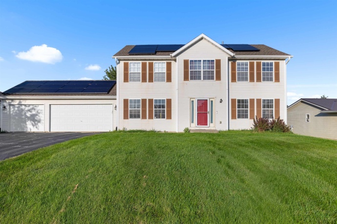 1405 Sentry, DURAND, Illinois 61024, 4 Bedrooms Bedrooms, ,2 BathroomsBathrooms,House,For Sale,Sentry,202505282