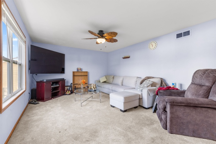 1405 Sentry, DURAND, Illinois 61024, 4 Bedrooms Bedrooms, ,2 BathroomsBathrooms,House,For Sale,Sentry,202505282