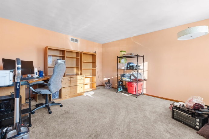 1405 Sentry, DURAND, Illinois 61024, 4 Bedrooms Bedrooms, ,2 BathroomsBathrooms,House,For Sale,Sentry,202505282