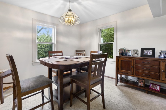 7879 Newburg, ROCKFORD, Illinois 61108, 3 Bedrooms Bedrooms, ,2 BathroomsBathrooms,House,For Sale,Newburg,202505596