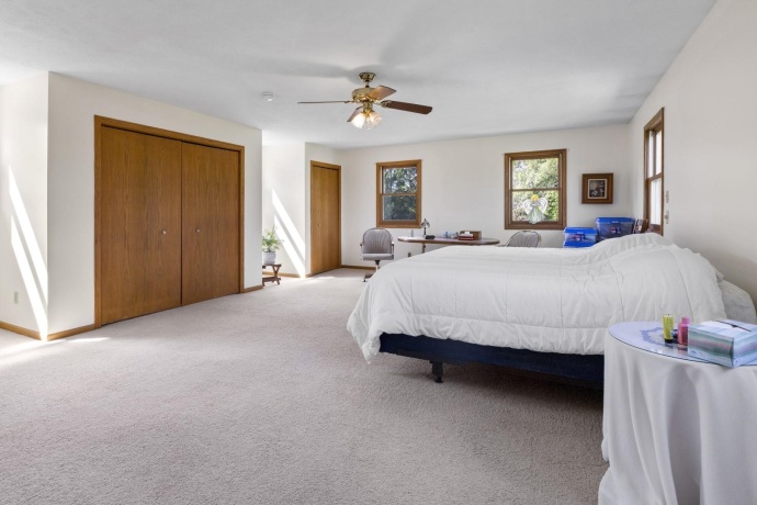 7879 Newburg, ROCKFORD, Illinois 61108, 3 Bedrooms Bedrooms, ,2 BathroomsBathrooms,House,For Sale,Newburg,202505596